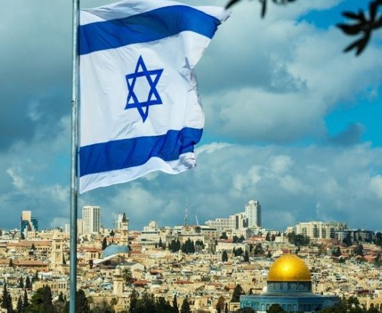 Defesa Nacional Sob Ideologias: Impacto das Interferências