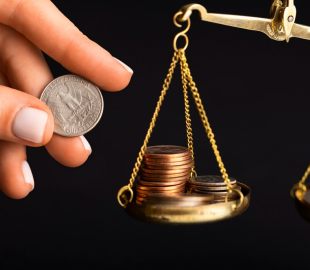 Escola Austríaca de Economia: Análise das teorias de Mises e Hayek.