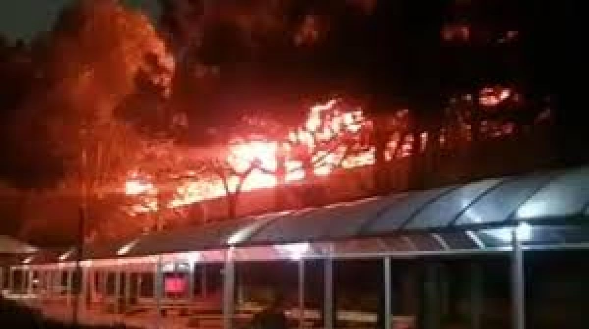 Incêndio no Teatro da PUC em Curitiba: Estragos e resposta rápida evitam vítimas