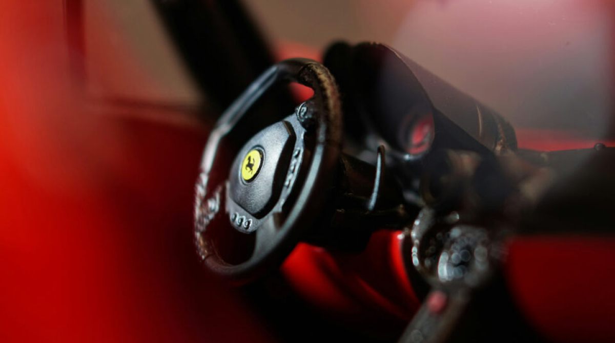 A Ferrari está se preparando para lançar seu primeiro carro 100% elétrico no final de 2025