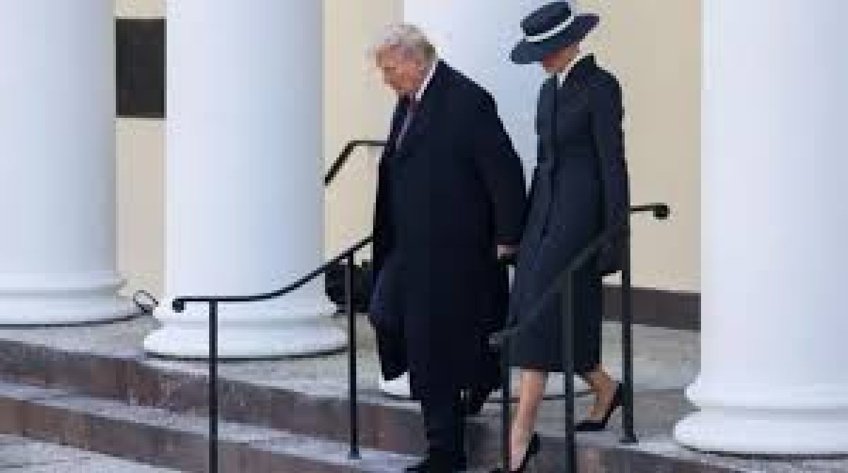 A moda de Melania Trump: uma máquina de guerra ou um retorno a tradições?