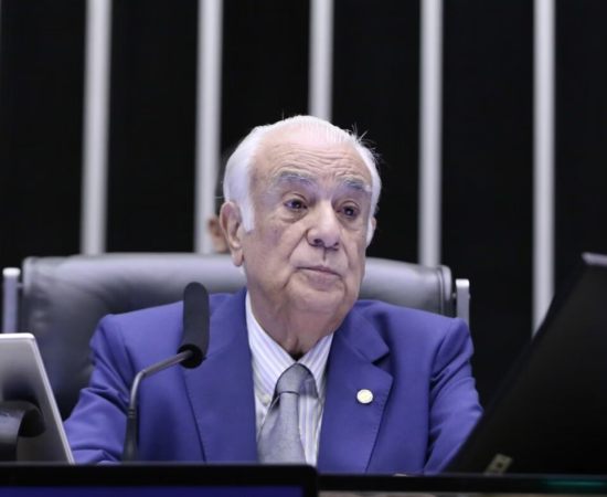 Deputado do PL que não assinou anistia é próximo de Alexandre de Moraes e chama atenção
