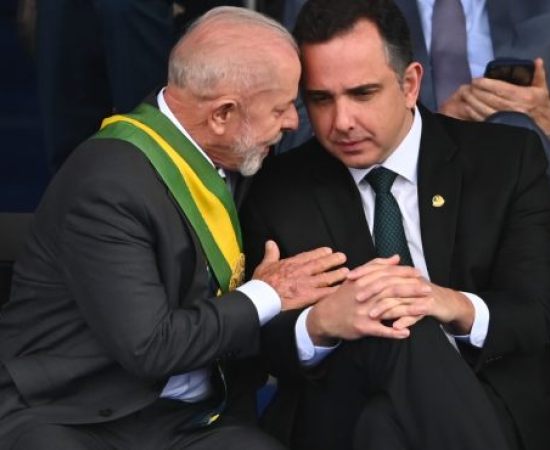 Lula e Pacheco Discutem Pauta Econômica em Reunião no Planalto