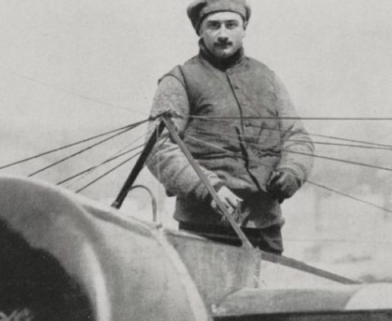 Como Roland Garros se Tornou Pioneiro da Aviação Francesa?