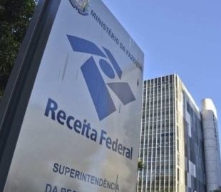 Receita Federal Notifica 1,8 Milhão de Empresas do Simples Nacional por Dívidas Ativas