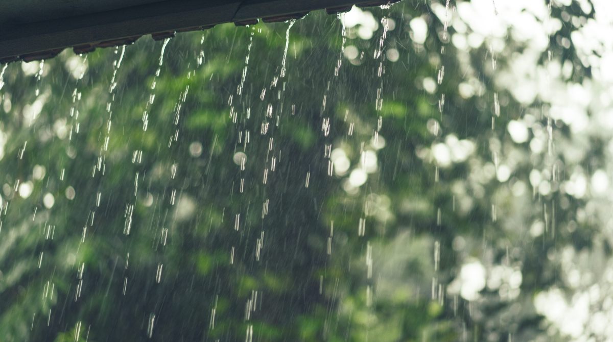Chuvas intensas marcarão a Páscoa devido a uma frente fria no Brasil