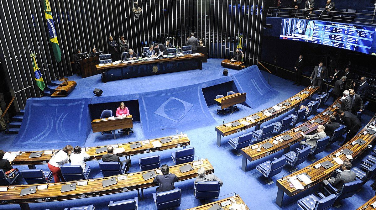 Senado aprova isenção de imposto para importação de remédios até US$ 10 mil