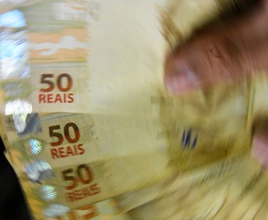 Mercado Eleva Expectativa de Inflação para 2025 para 5%, Superando Novo Teto da Meta