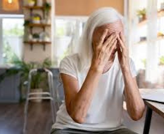 O drama da idosa presa pelo 8/1: depressão, ansiedade e a luta por direitos humanos