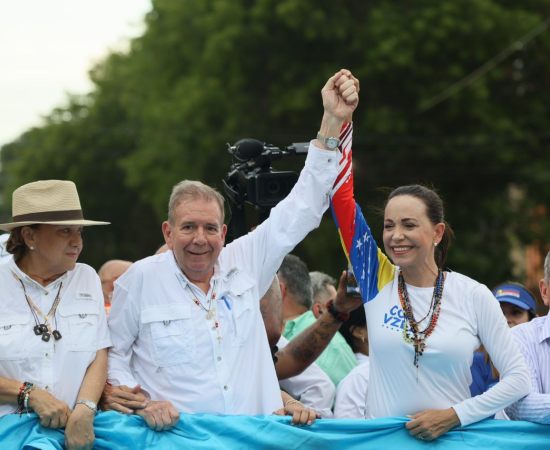 María Corina Machado: A Líder Opositora da Venezuela Sob Investigação por Conspiração e Traição