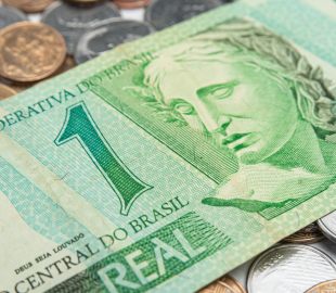 Carga tributária brasileira atinge maior patamar da história, chegando a 32,3% do PIB