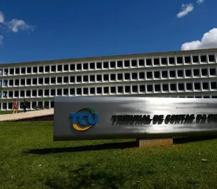 TCU Revela Indícios de Superfaturamento em Indenizações da Refinaria da Petrobras