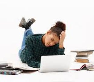 Trabalhos de Casa: A Importância da Moderação nas Tarefas Acadêmicas